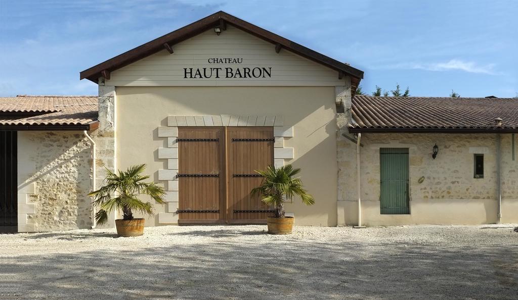 Chateau Haut Baron Hotel Saint-Estèphe Екстериор снимка